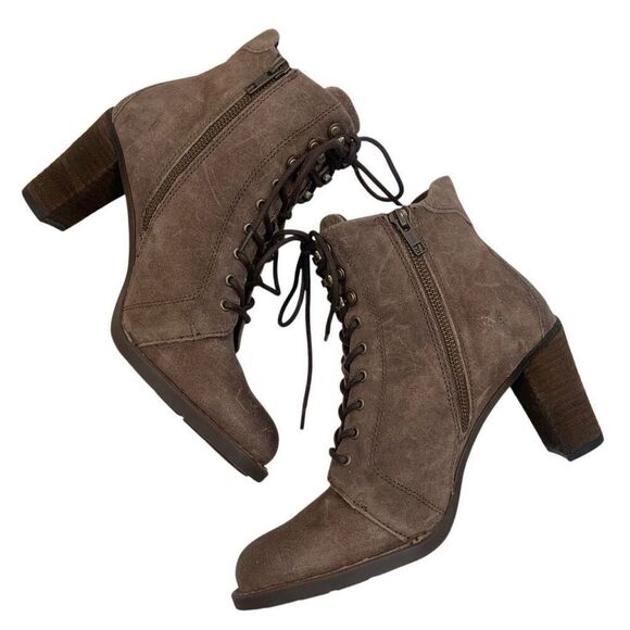 BORN Goslyn Lace up Booties - Picture 2 of 10